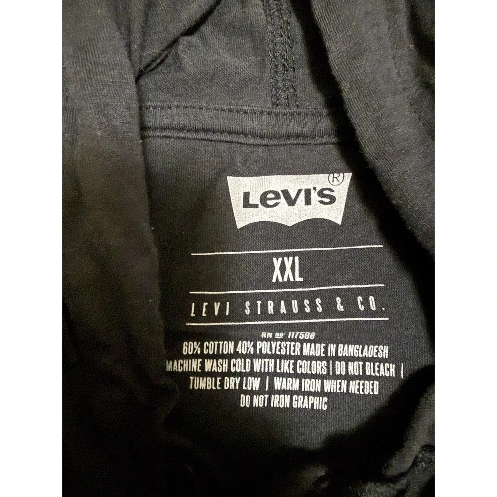 Levi's Black Graphic tshirt Hoodie men's XXL . E35